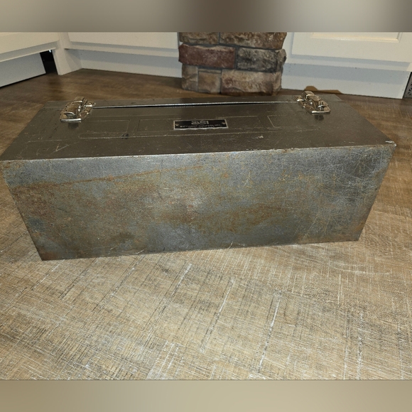 Vintage ASI Chicago Tool Box - Picture 8 of 8